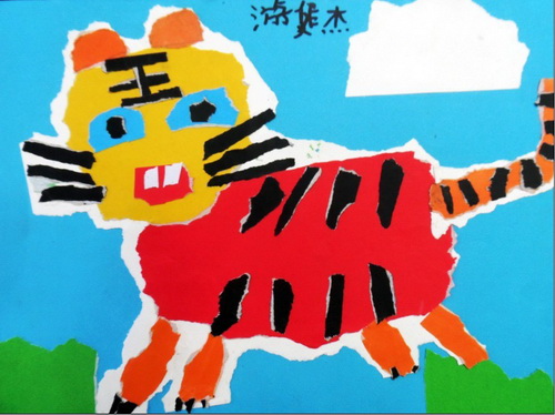 作品名称《撕纸老虎》